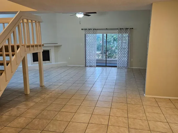 7934 Pinegrove Ct, Sarasota, FL 34238