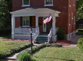 10 Granvue Dr, Belleville, IL 62223