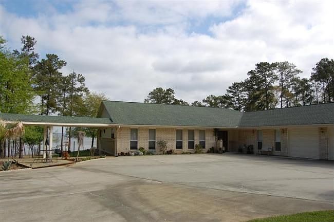 1st image of 336 Lakeway Dr