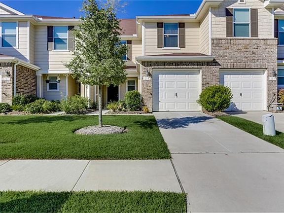 This spacious 1559 square foot home can be yours.