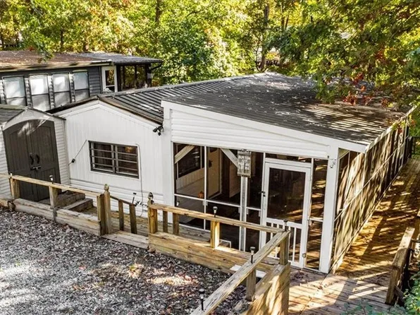127 Pier Ave, New London, NC 28127