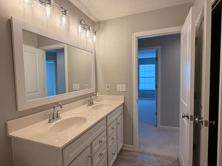 8833 Ingraham Ln — Photo 35