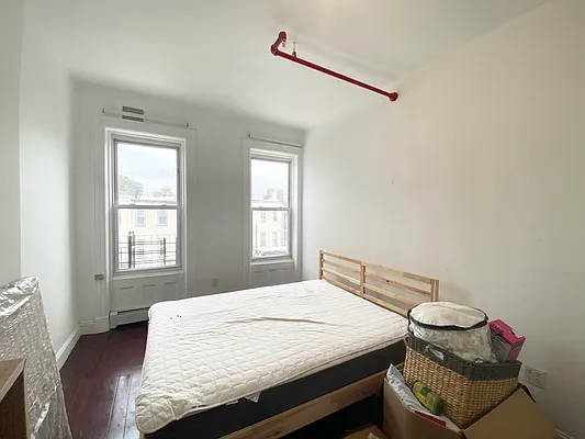 Rented by Keller Williams NYC | media 24