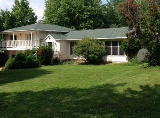 1114 Lakeview Dr, Fairfield, IA 52556