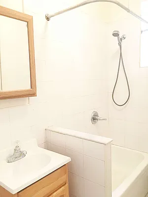 Rented by Bedford Realty USA Corp | media 13