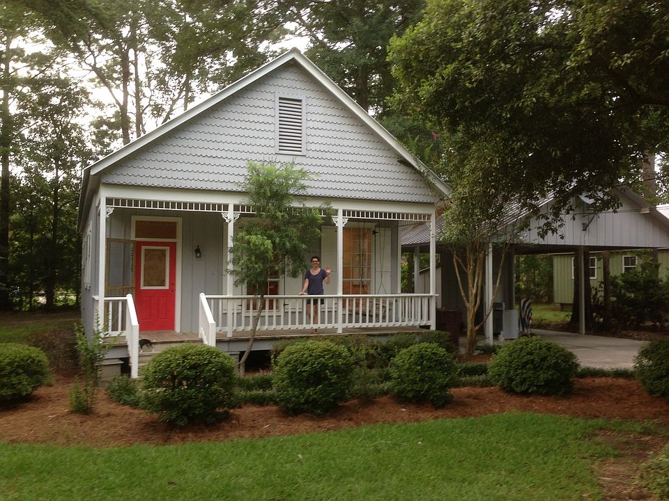 1st image of 20719 Lauren Ln
