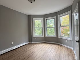 139 N 11th St