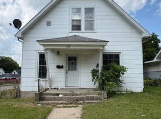 42 6th Ave SE, Oelwein, IA 50662