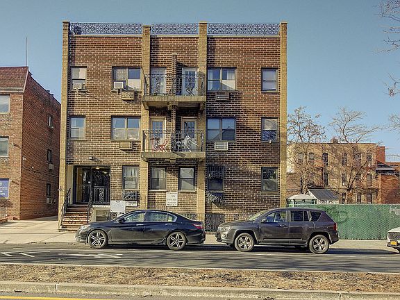 3rd image of 3728 75th St