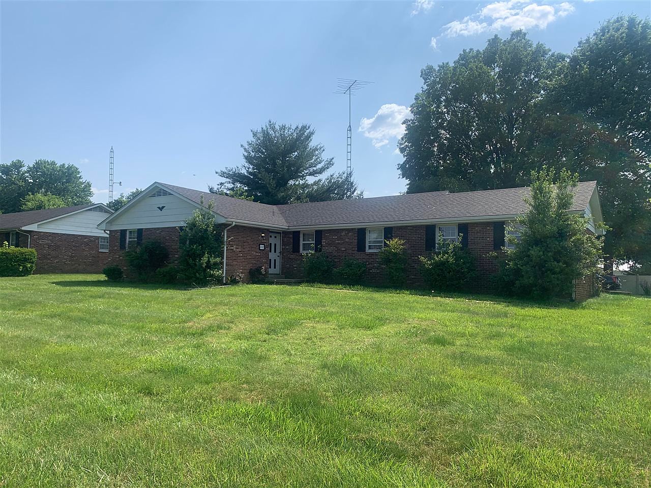 3107 Smallhouse Rd, Bowling Green, KY 42104 MLS RA20232433 Zillow