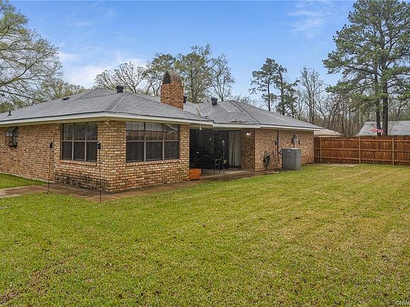 5th image of 220 Sherwood Ln