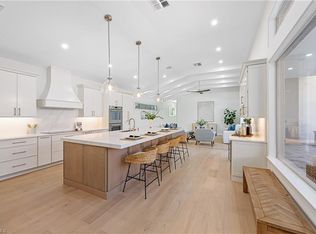 3133 Terramar DR, NAPLES, FL 34119