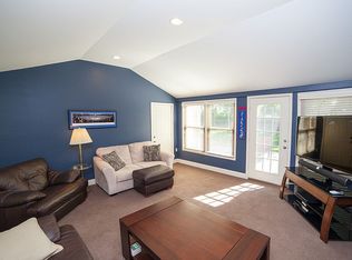 2630 W 51st Ter, Westwood, KS 66205