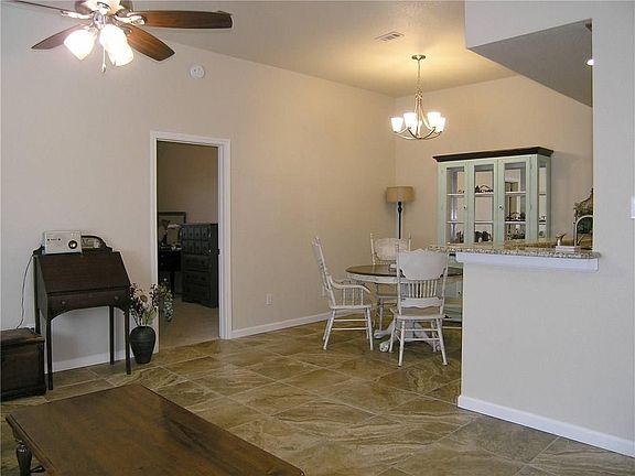 5th image of 5222 Kelly Hill Dr