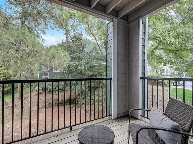 Private Patio or Balcony - Wynnwood Vinings Apartments