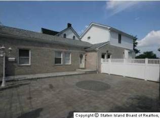 157 E Arthur Kill Rd, Staten Island, NY 10306