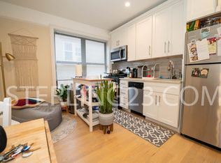 23-39 28th St #2R, Astoria, NY 11105