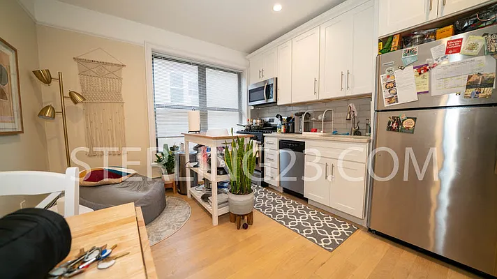 Rented by Sterling Realty Solution Inc | media 1