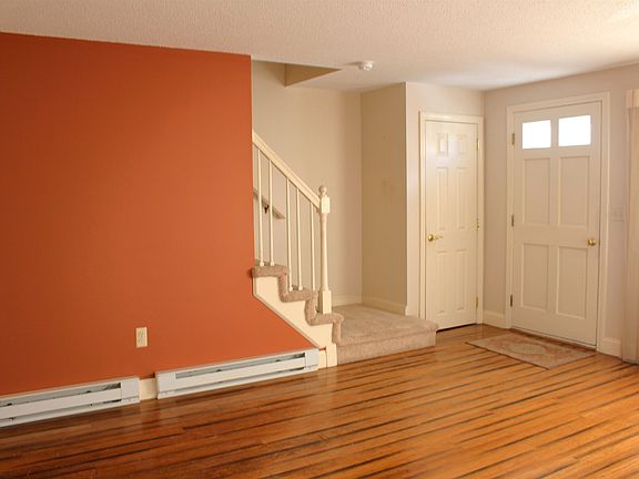 3rd image of 8 Foxtail Lane #6