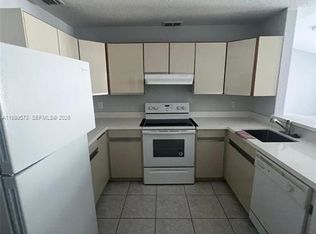 313 SE 3rd Ave #313, Hallandale, FL 33009