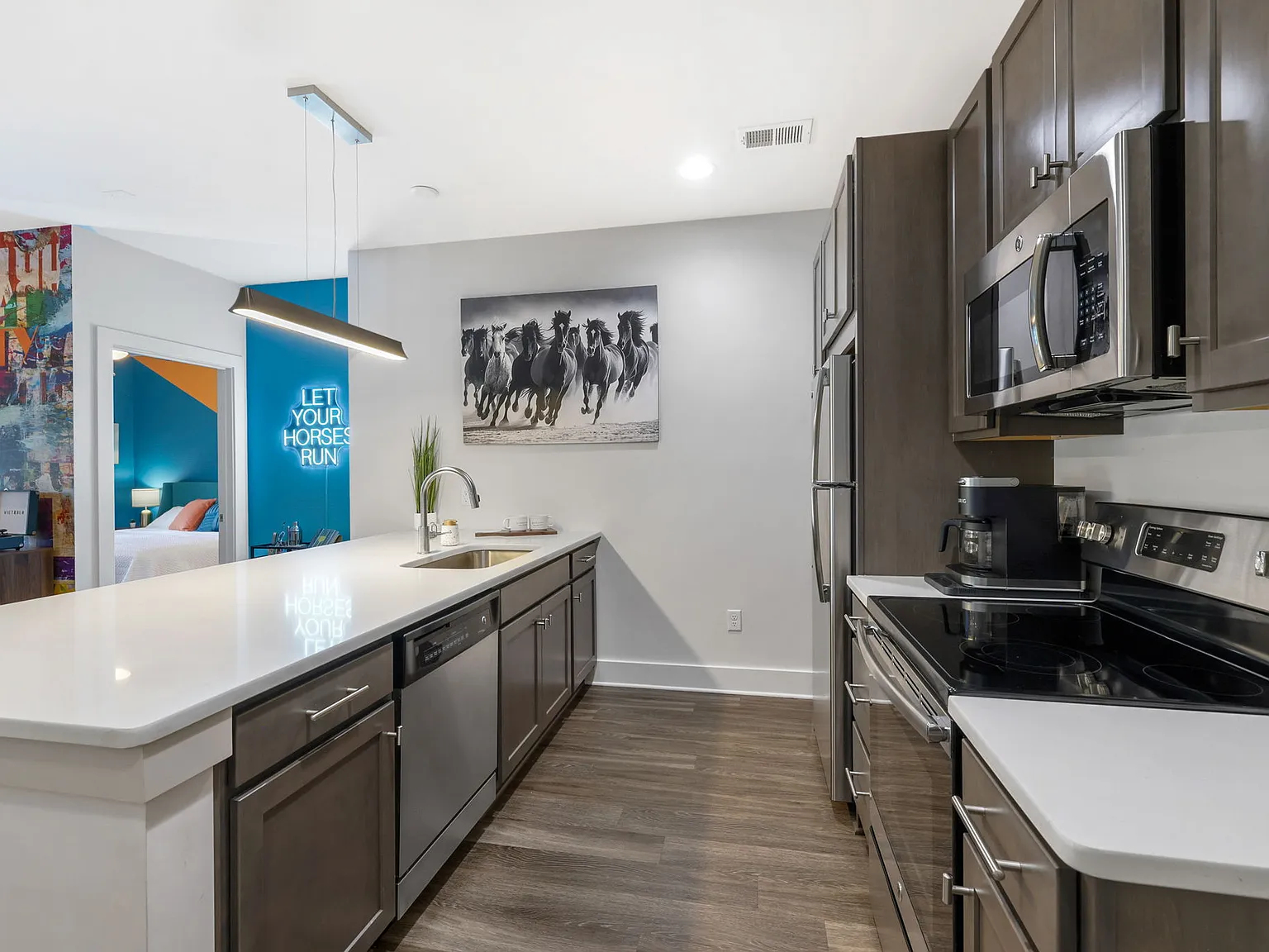 2 bed, $3,600 — Photo 4