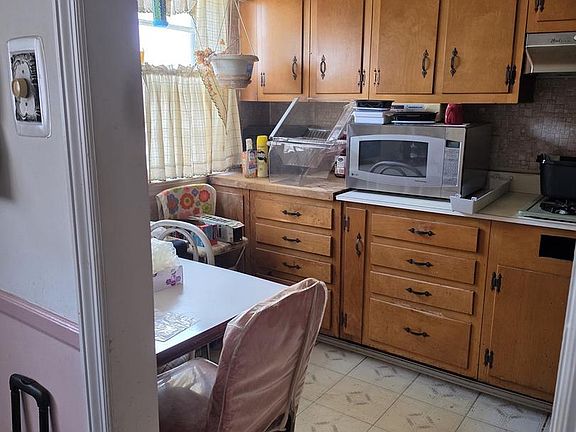 2nd image of 8411 Thouron Ave