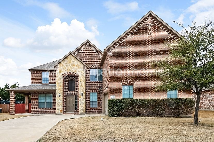 1st image of 917 Vickery Dr