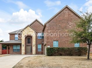 917 Vickery Dr, Desoto, TX 75115