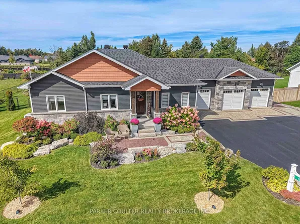 10 Henry Ball Ct, Oro Medonte, ON L3V 8N7