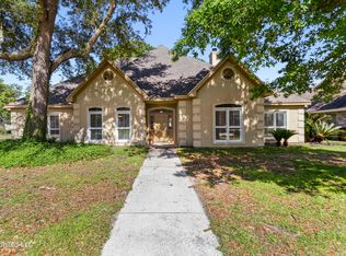 426 Carmargue Ln, Biloxi, MS 39531