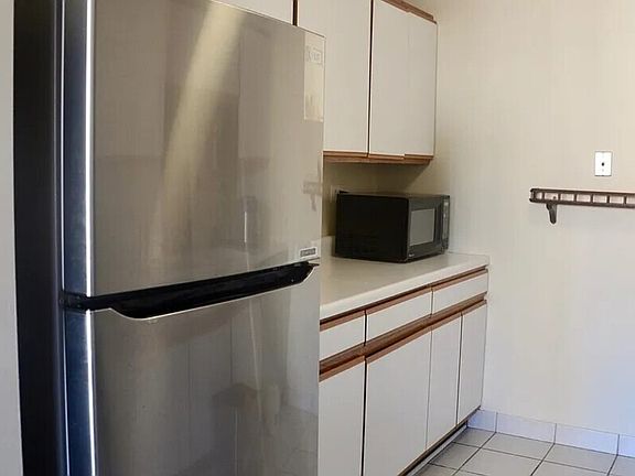2nd image of 30 E Division St APT 6C