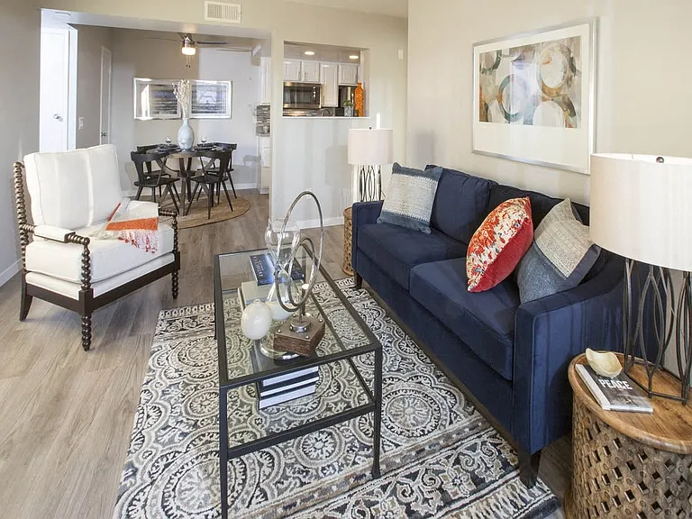 Cassia Apartments — Photo 6