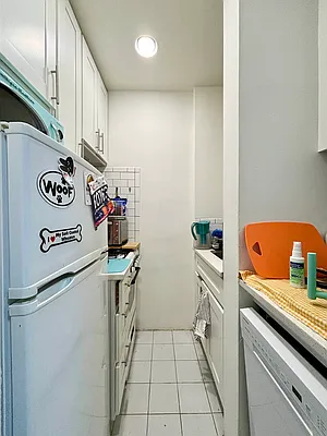 Rented by Jonathan Wachtel, LREB | media 12