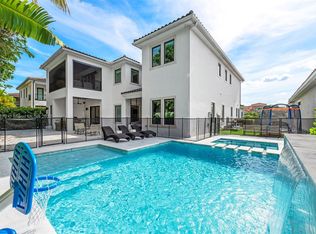 5728 Brookfield Cir E, Davie, FL 33312