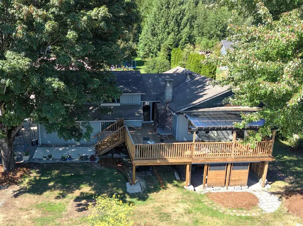 988 Cemetery Rd, Sunshine Coast, BC V0N 1V7