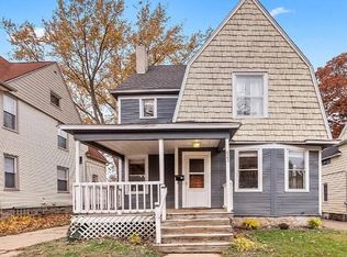 623 Parkwood St NE, Grand Rapids, MI 49503