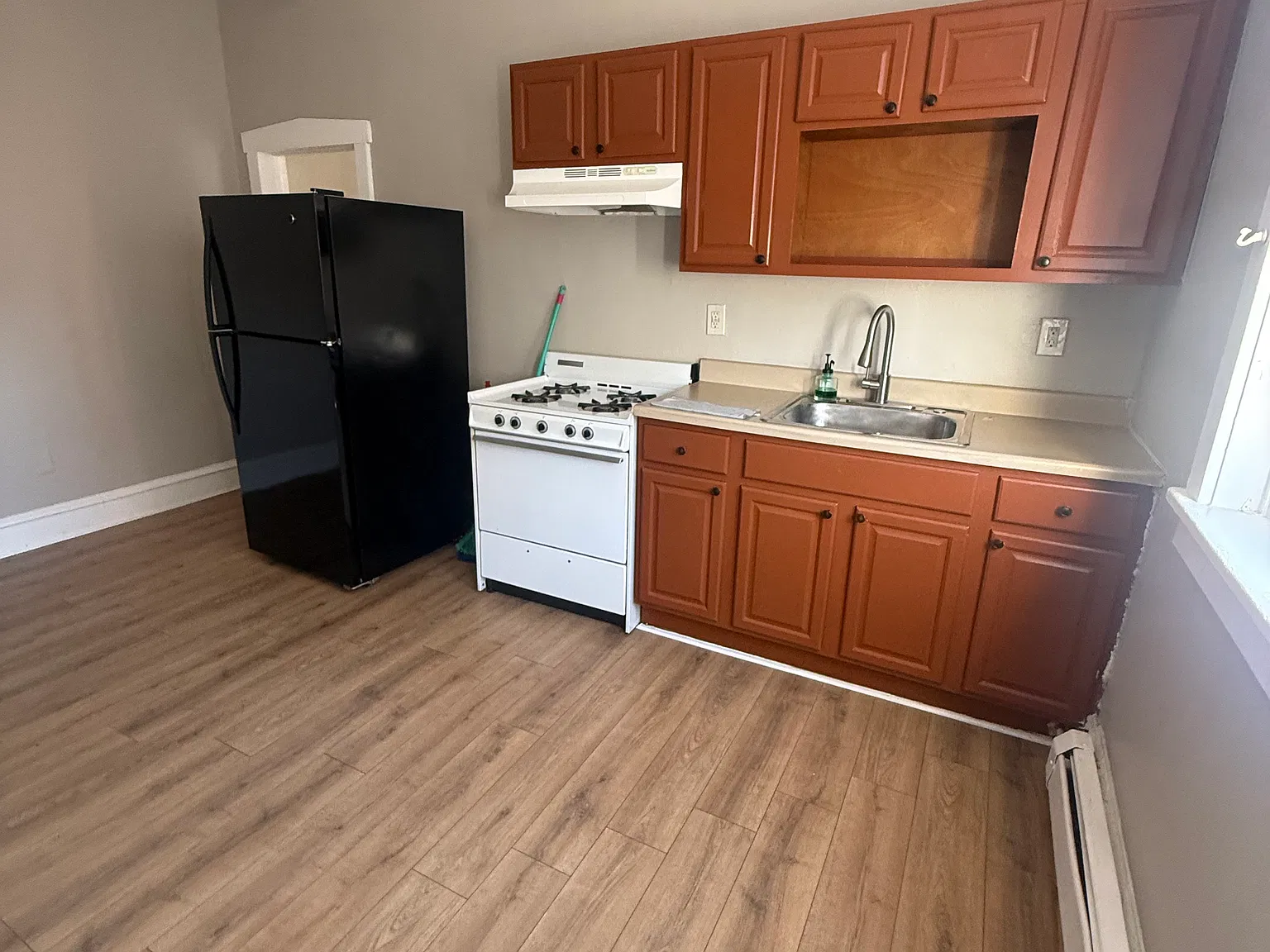 1 bed, $1,300 — Photo 1