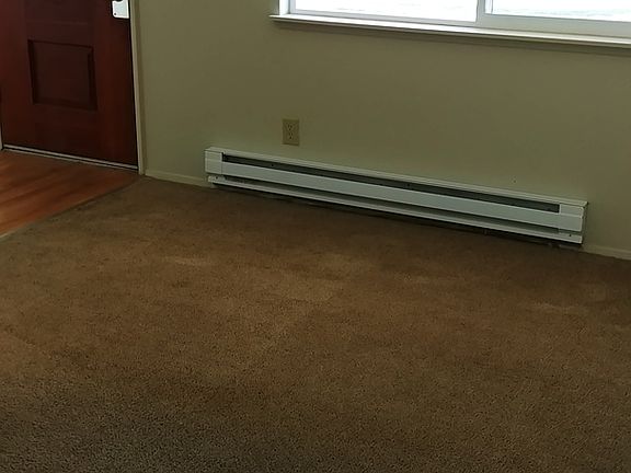 4th image of 102 160th St S APT 7