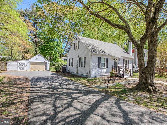 4th image of 1509 Rose Dr