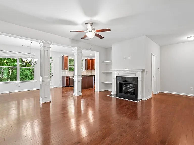 5860 Vinyard Ln — Photo 5
