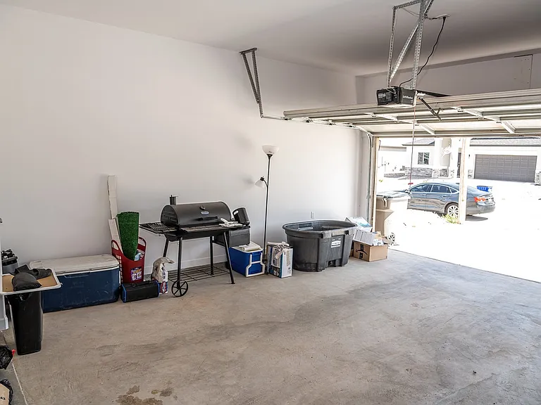 14757 Mike A Mendoza Ave — Photo 9