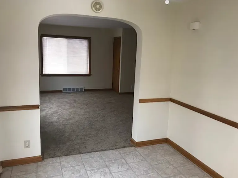 411-413 Raff Rd NW — Photo 5