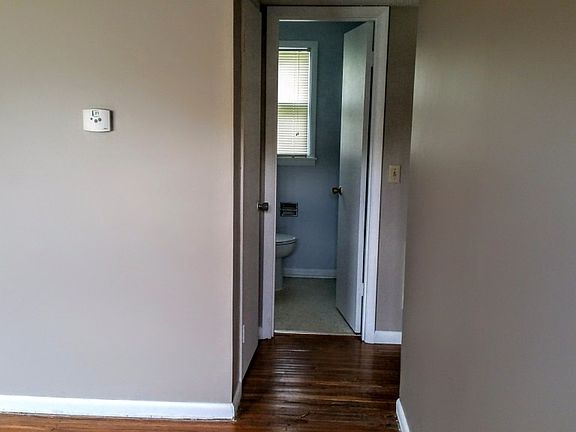 3rd image of 1417 Dean Ave