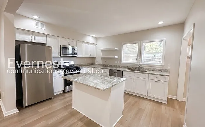 4 bed, 2.0 bath, 1395 sqft, $1,750 — Photo 4