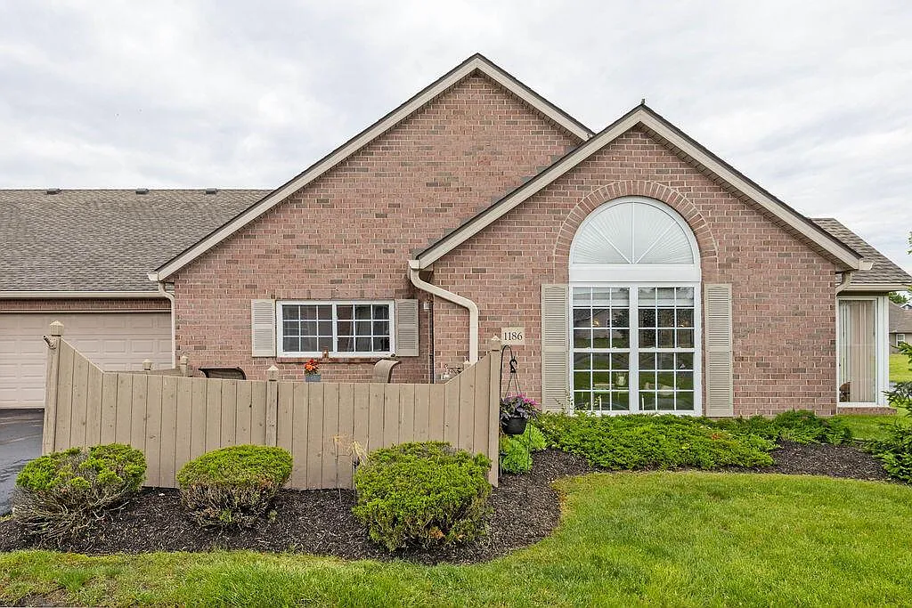 1186 Sanderling Dr photo 1