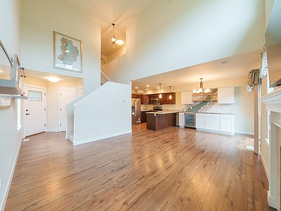 4th image of 7950 Gate Creek Dr #34