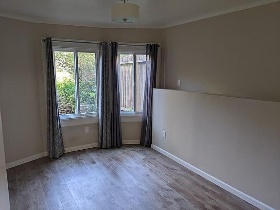 3rd image of 1348A Broadway St