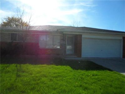 30565 Newport Dr, Warren, MI, 48088