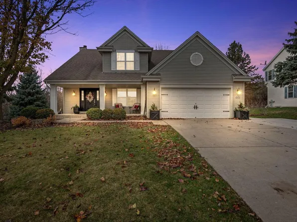 W143N9659 Amber DRIVE, Germantown, WI 53022