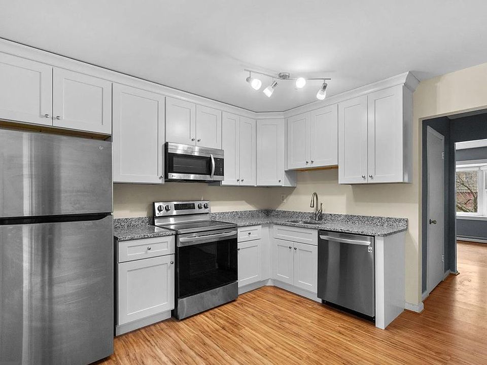 1st image of 109 W Orndorff Dr